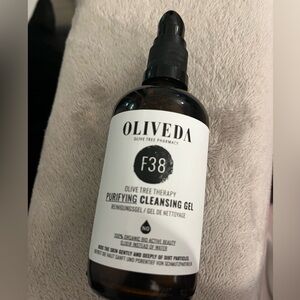 Oliveda purifying cleansing gel used once F38
